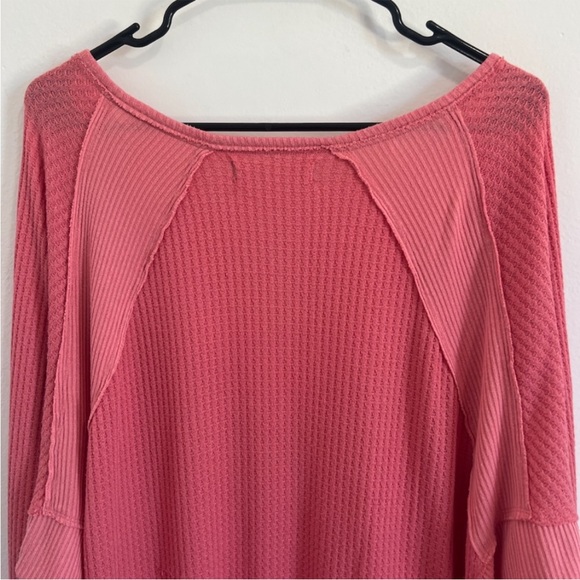 **SOLD** Free People - We the Free - Pink V-Neck Long Sleeve Thermal - M - Picture 6 of 8